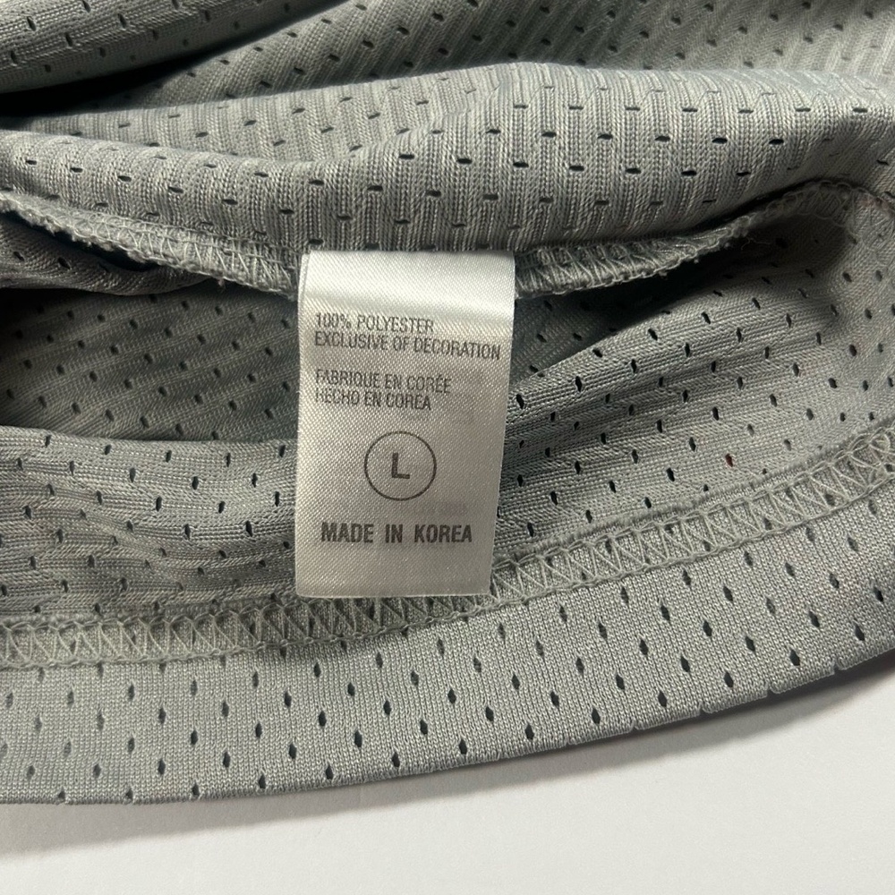 Nike Youth Large 14-16 Grey Boston Celtics Walker 8‎ Perforated NBA Jersey - Picture 9 of 9